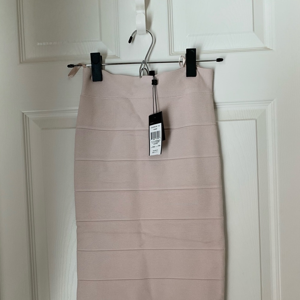 BNWT Bcbg bandage sweater pale pink skirt XXS